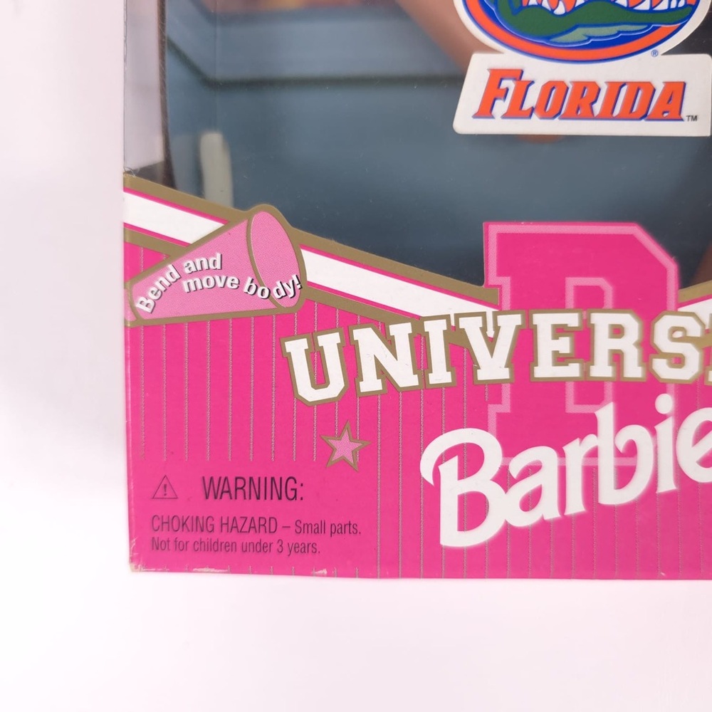 1996 VINTAGE BARBIE UNIVERSITY OF FLORIDA GATORS CHEERLEADER DOLL 17700 NIB - Picture 6 of 14